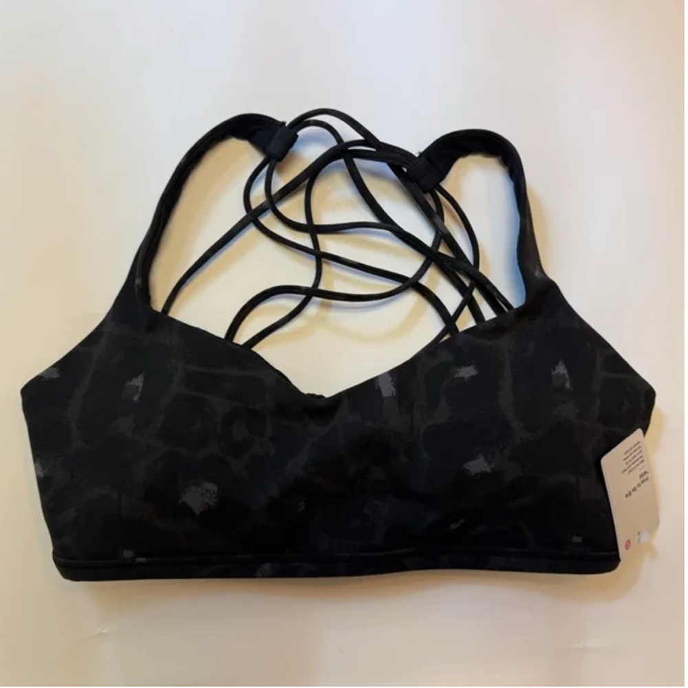 NWT Free to Be Bra Wild Size 10